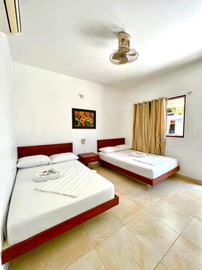 Hotel Paraiso Plaza Puerto Triunfo Bagian luar foto