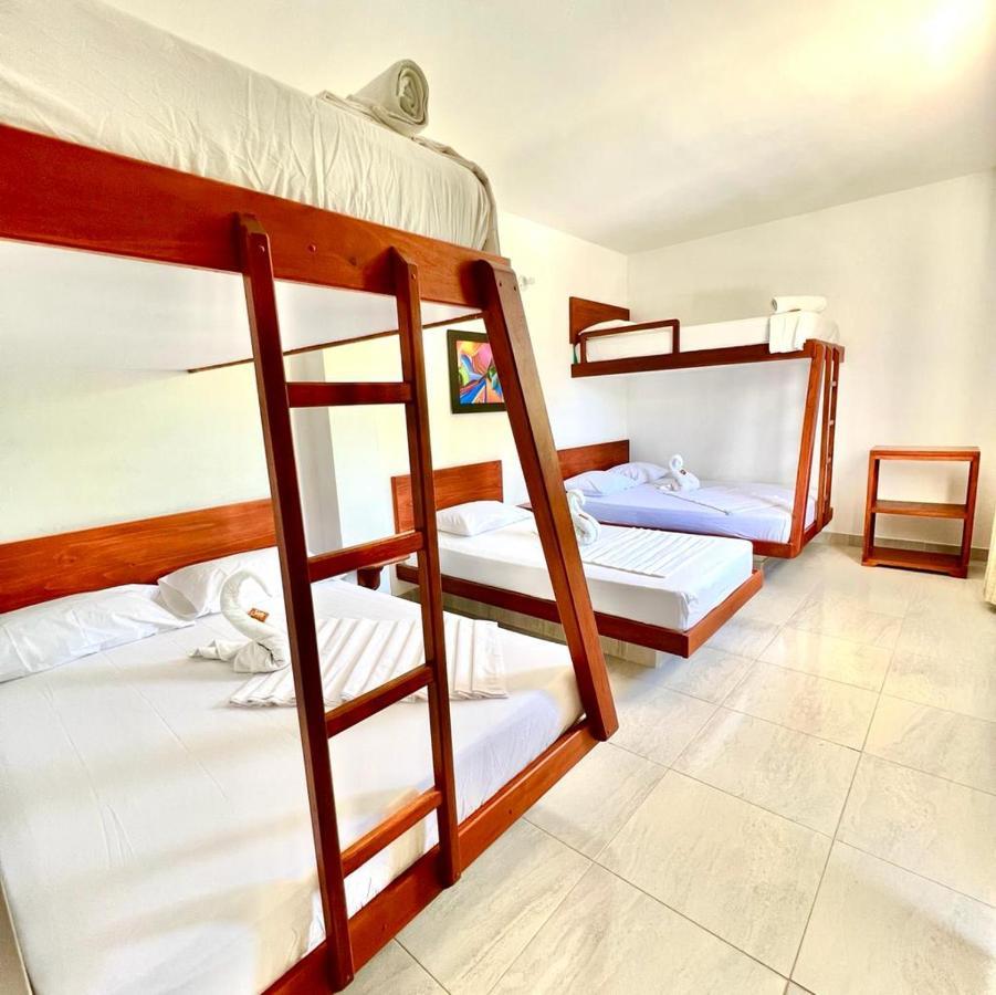 Hotel Paraiso Plaza Puerto Triunfo Bagian luar foto