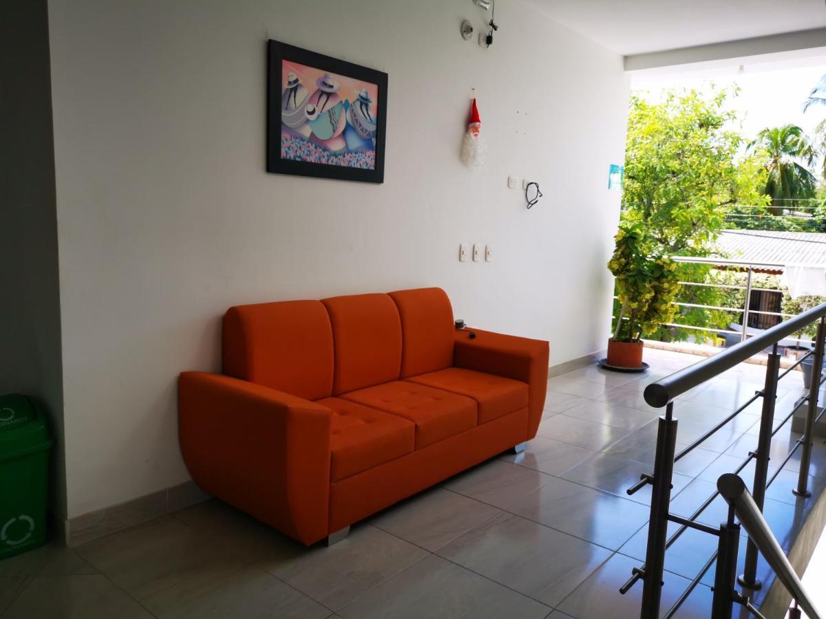 Hotel Paraiso Plaza Puerto Triunfo Bagian luar foto