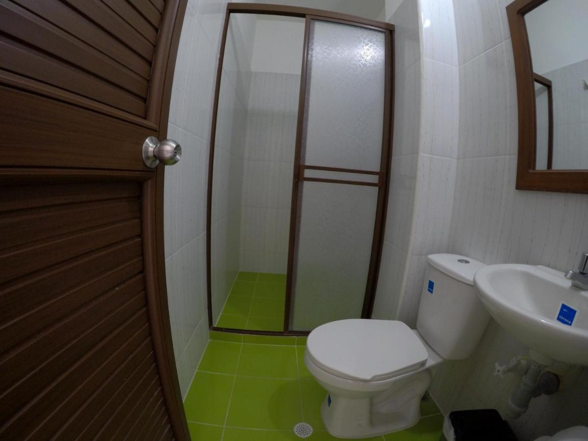 Hotel Paraiso Plaza Puerto Triunfo Bagian luar foto