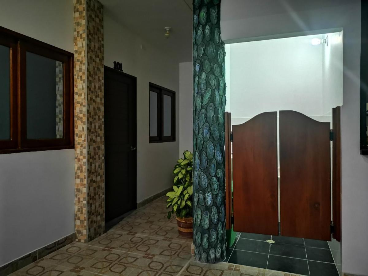 Hotel Paraiso Plaza Puerto Triunfo Bagian luar foto