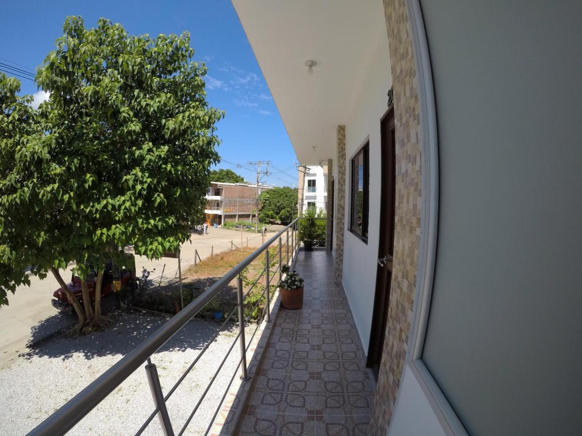 Hotel Paraiso Plaza Puerto Triunfo Bagian luar foto