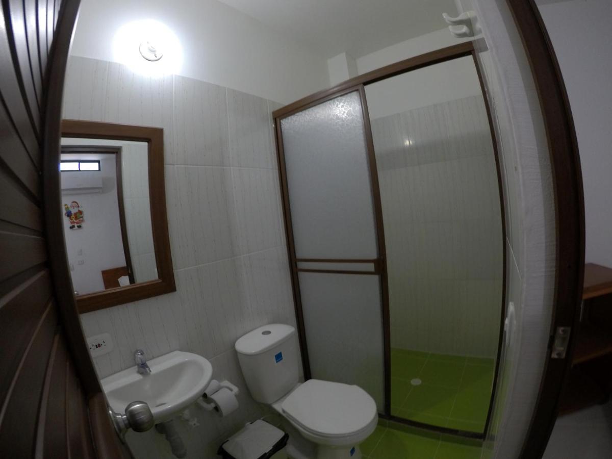 Hotel Paraiso Plaza Puerto Triunfo Bagian luar foto