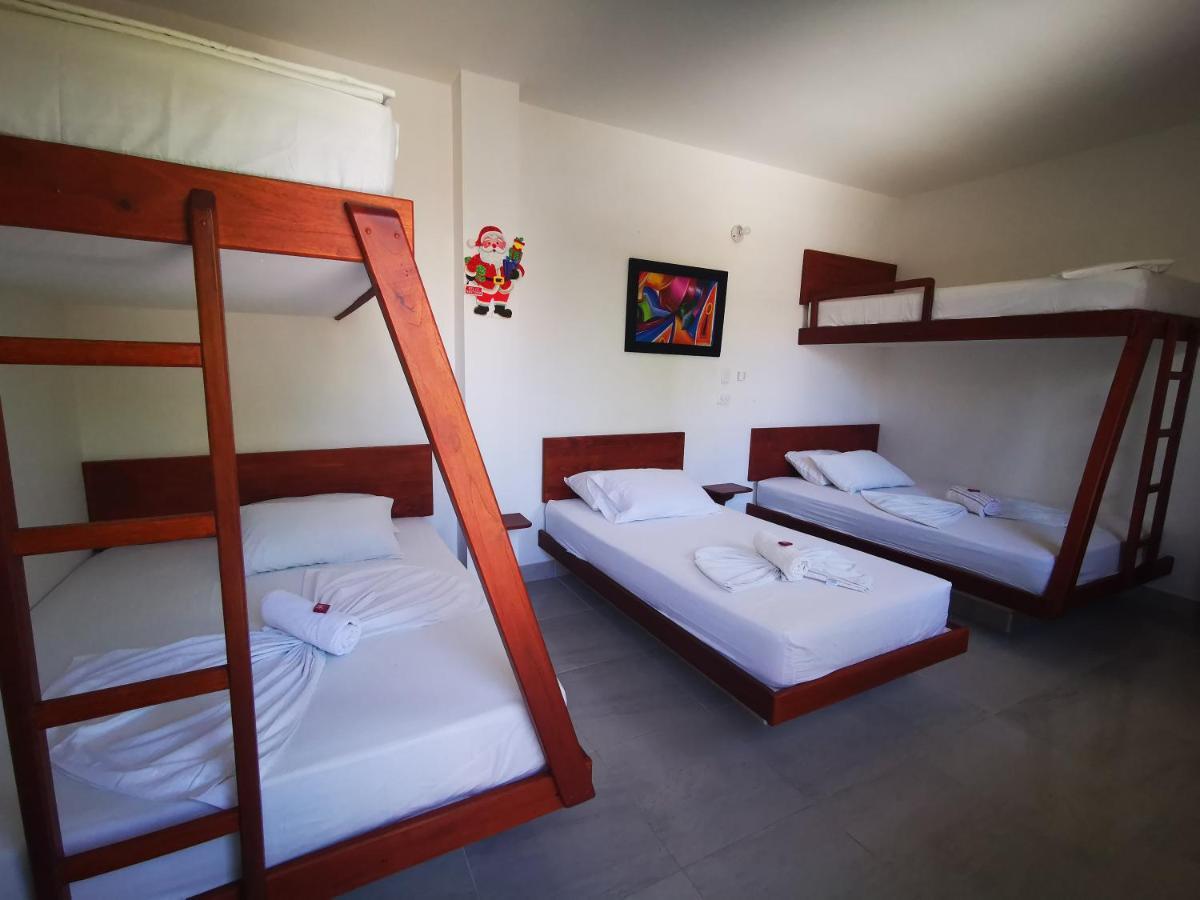 Hotel Paraiso Plaza Puerto Triunfo Bagian luar foto